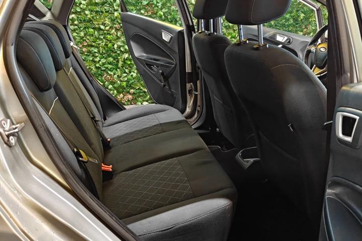 undefined Ford Fiesta fra 2012