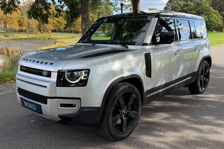 Grøn Land Rover Defender 110 fra 2020