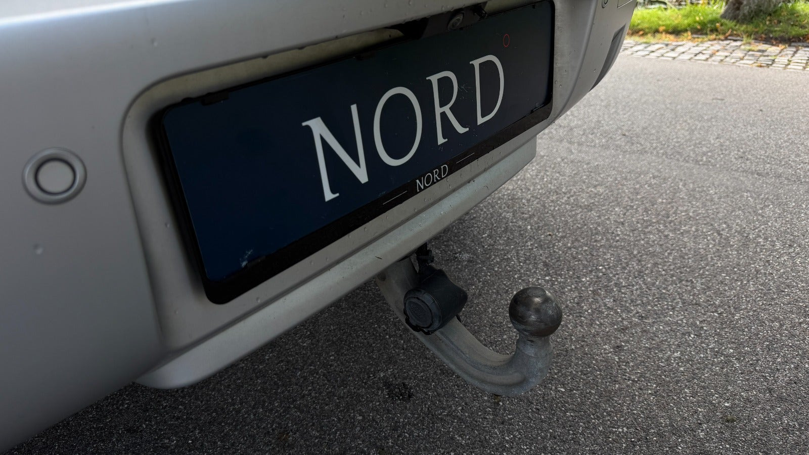 Grøn Land Rover Defender 110 fra 2020