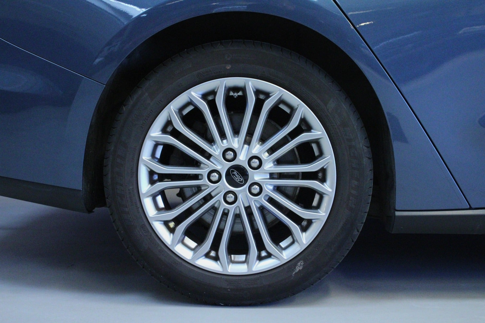 Blå Ford Focus fra 2020
