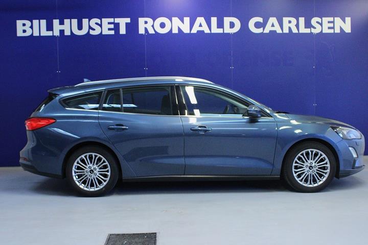 Blå Ford Focus fra 2020