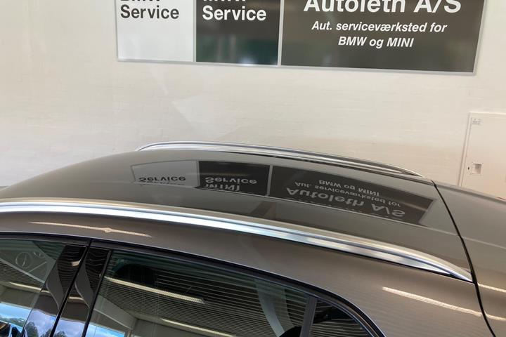 Grå Mercedes GLA200 fra 2017