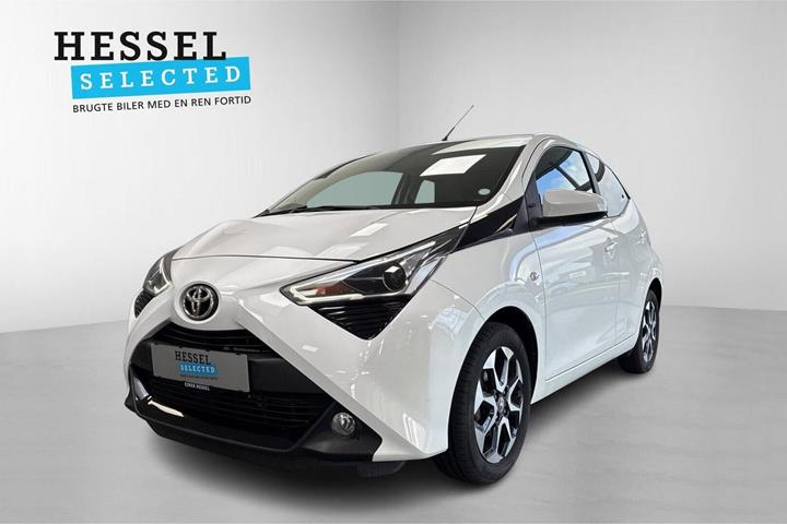 Hvid Toyota Aygo fra 2021