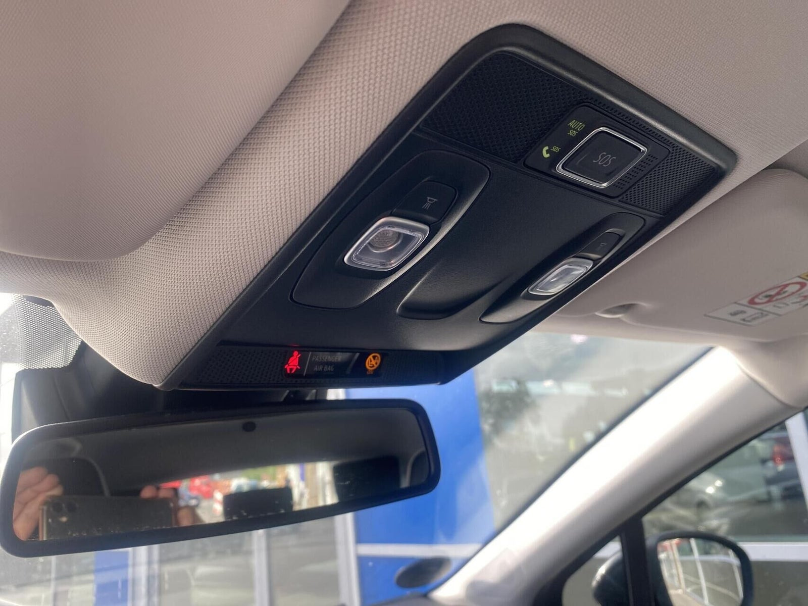 Blå Renault Captur fra 2020