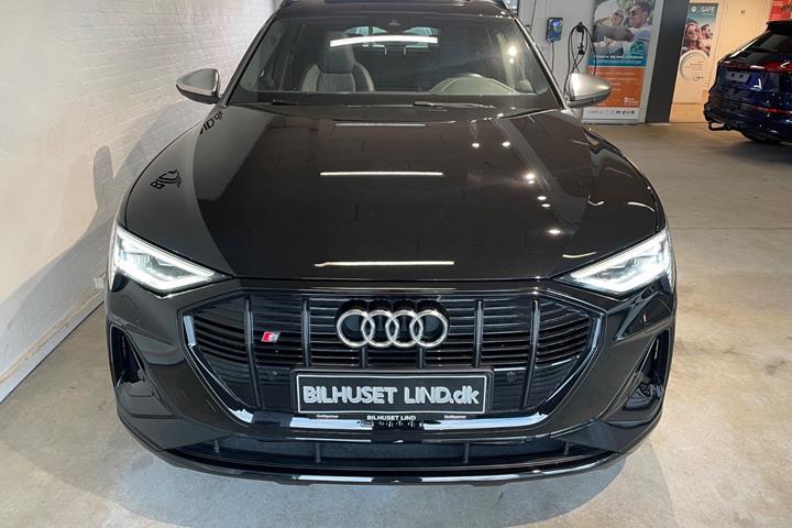 Sort Audi e-tron S fra 2023