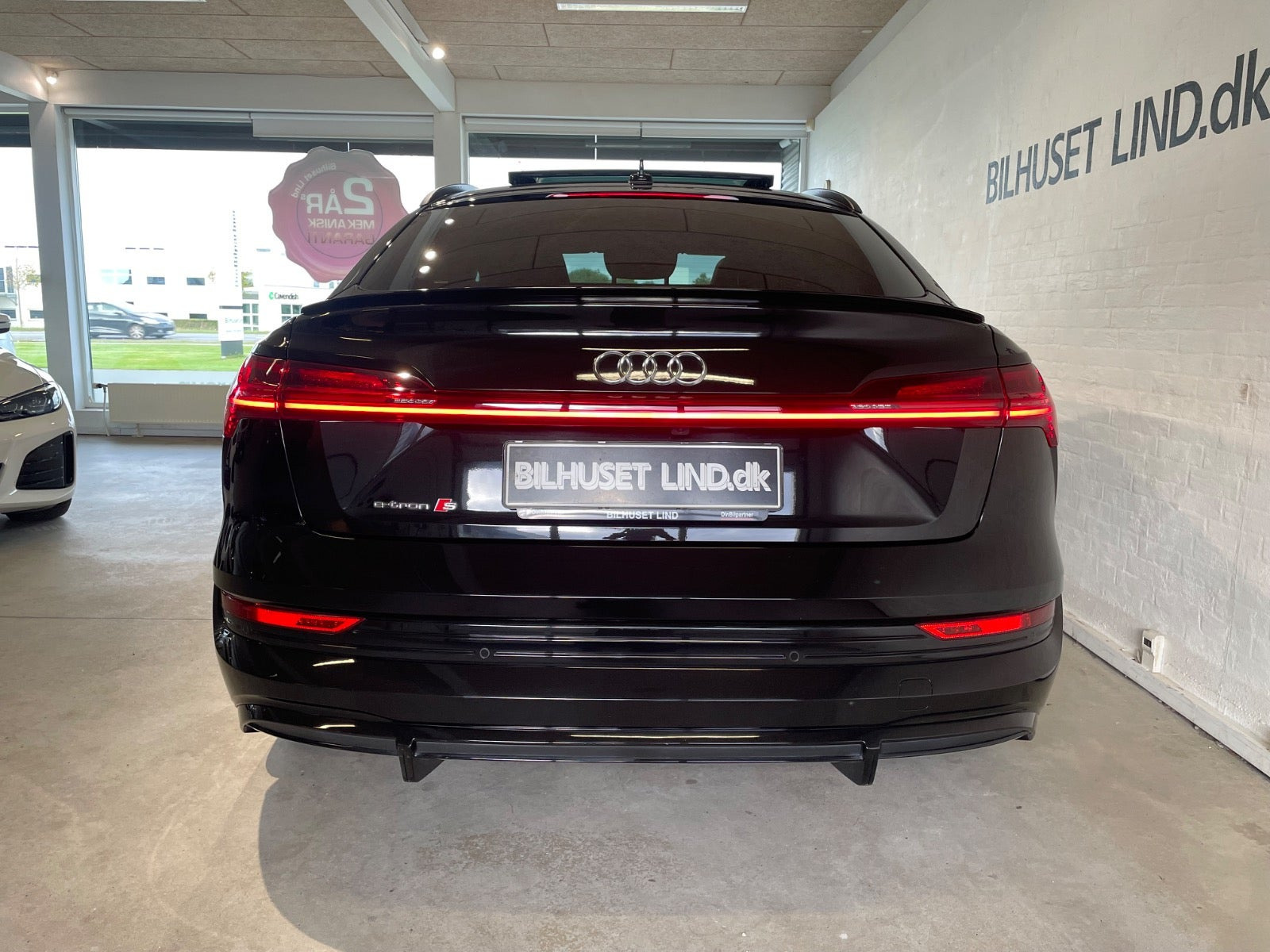 Sort Audi e-tron S fra 2023