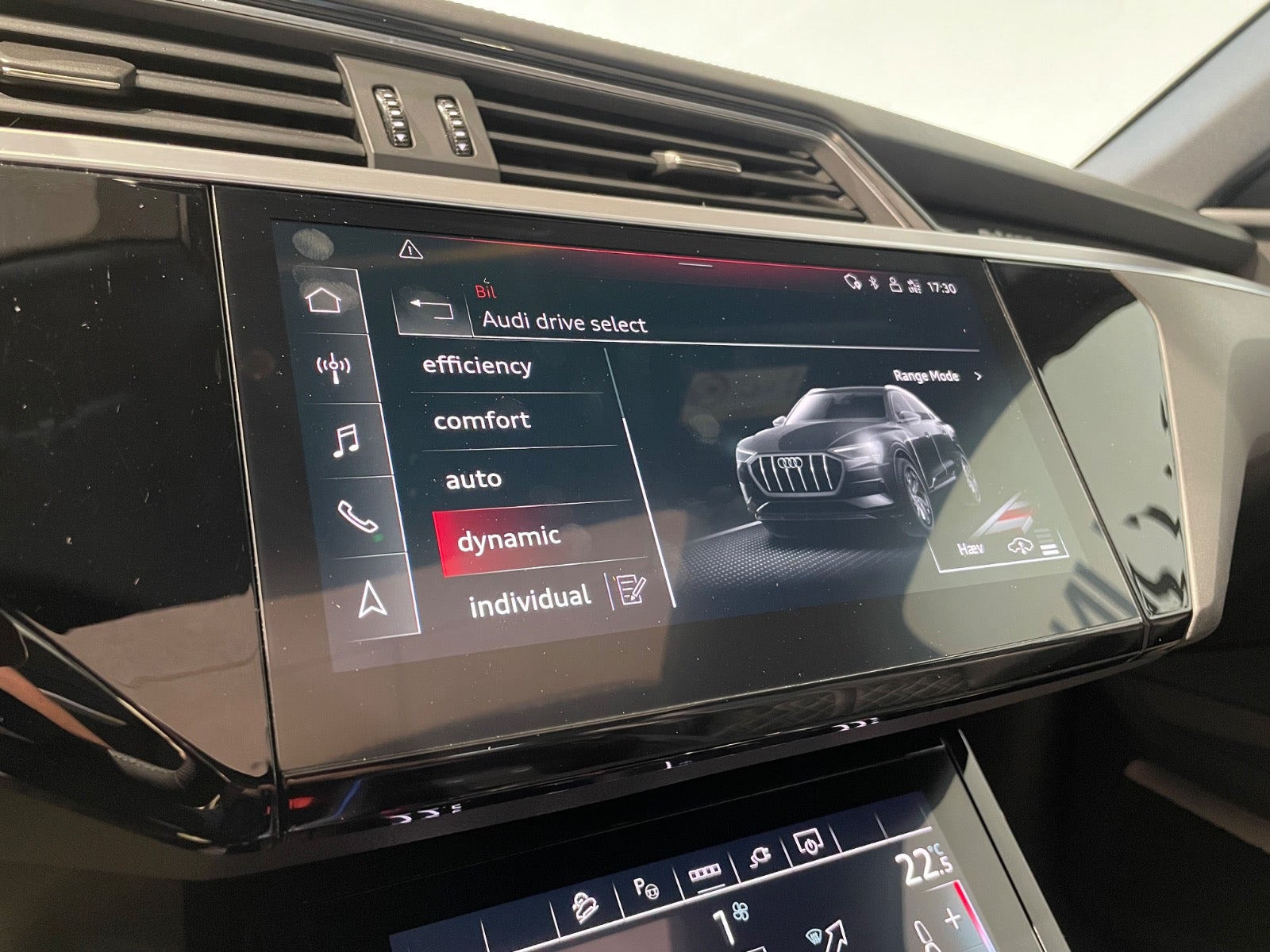 Sort Audi e-tron S fra 2023