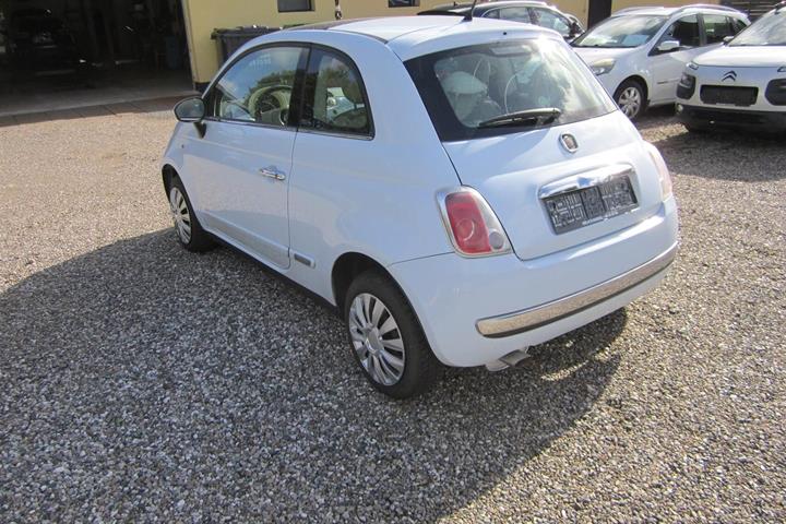 Hvid Fiat 500 fra 2008