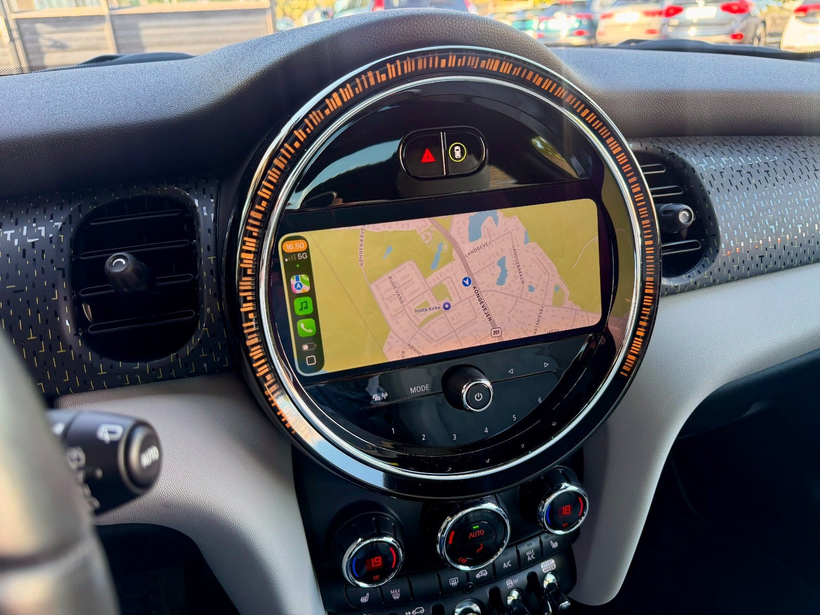 Sort Mini Cooper SE fra 2022