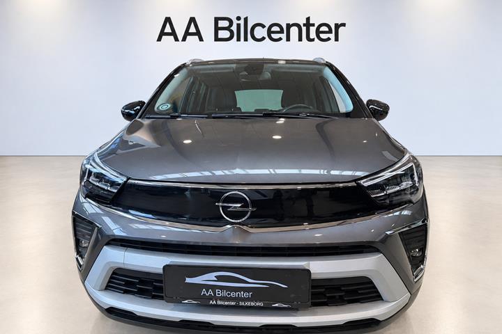 Grå Opel Crossland fra 2021