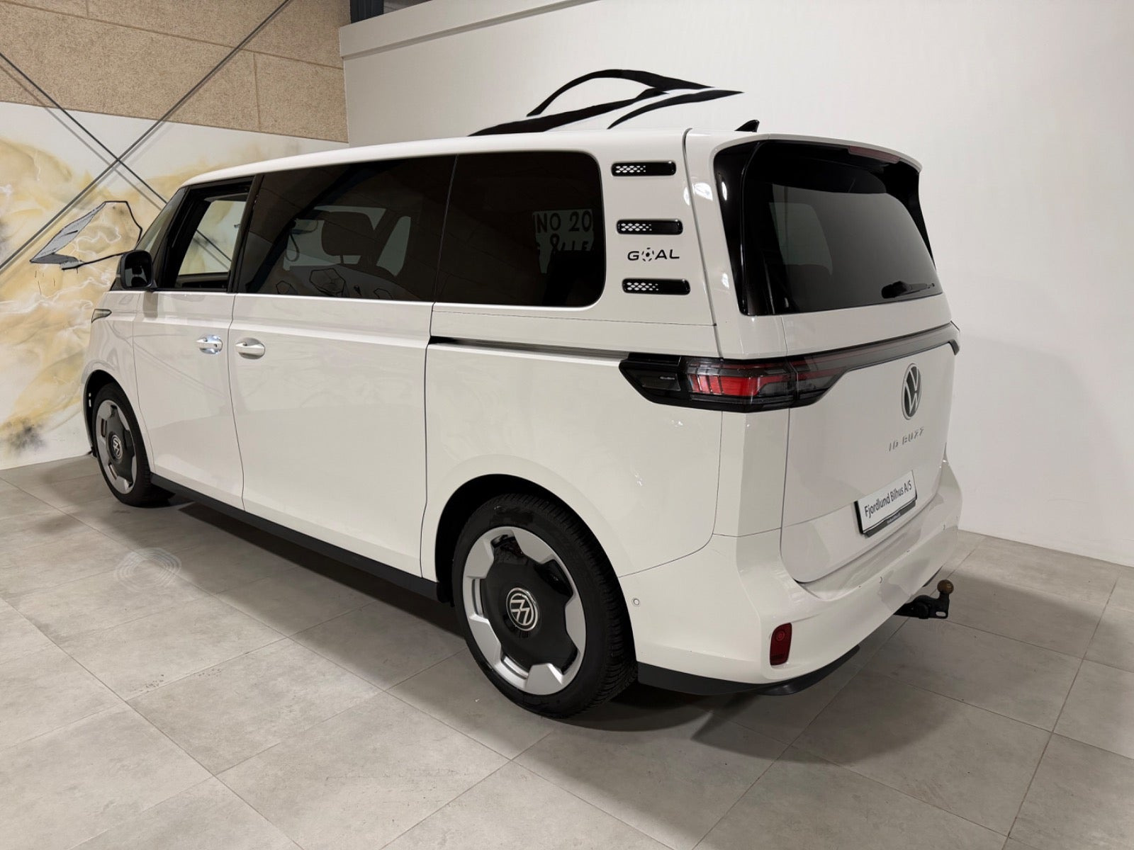 Hvid VW ID.Buzz fra 2025