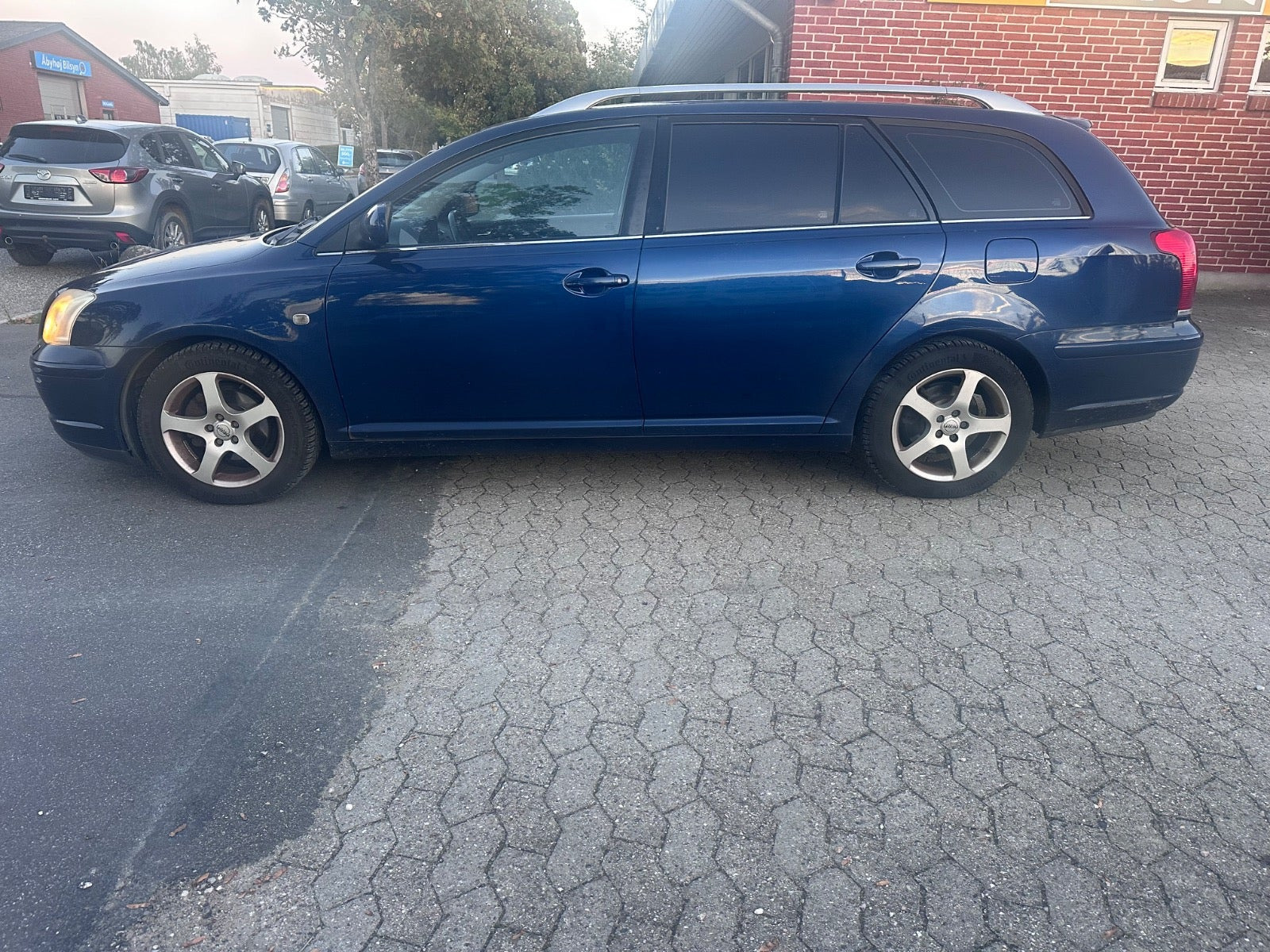 undefined Toyota Avensis fra 2006