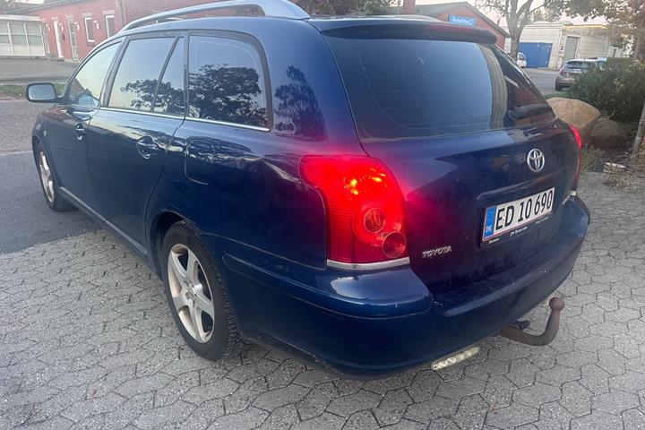 undefined Toyota Avensis fra 2006