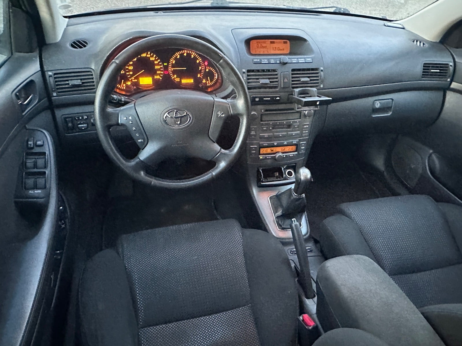 undefined Toyota Avensis fra 2006