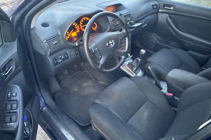undefined Toyota Avensis fra 2006