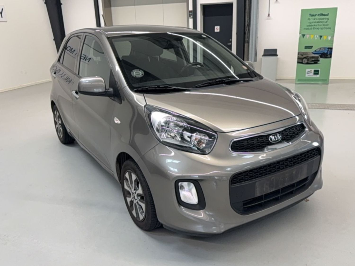 Grå Kia Picanto fra 2017