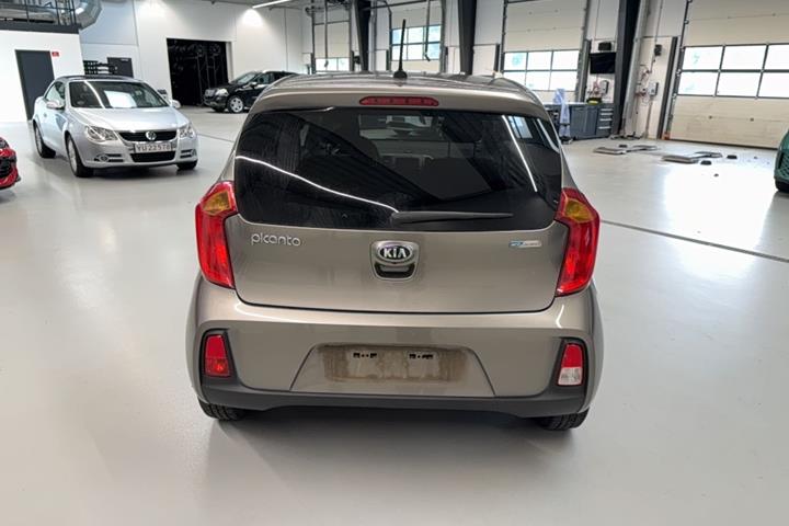 Grå Kia Picanto fra 2017