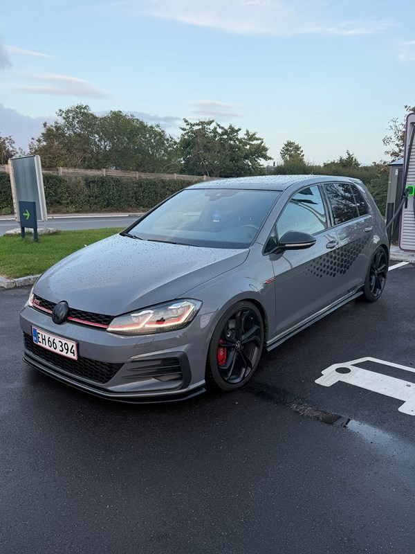 VW Golf 2.0 TSI TCR DSG7
