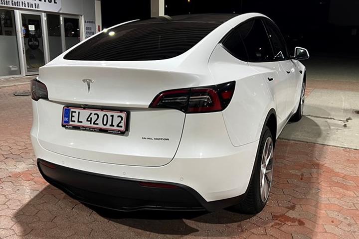 undefined Tesla Model Y fra 2021