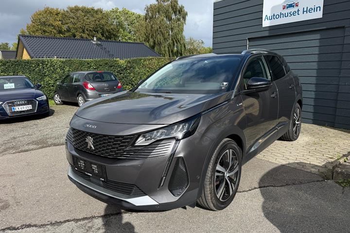 Grå Peugeot 3008 fra 2020