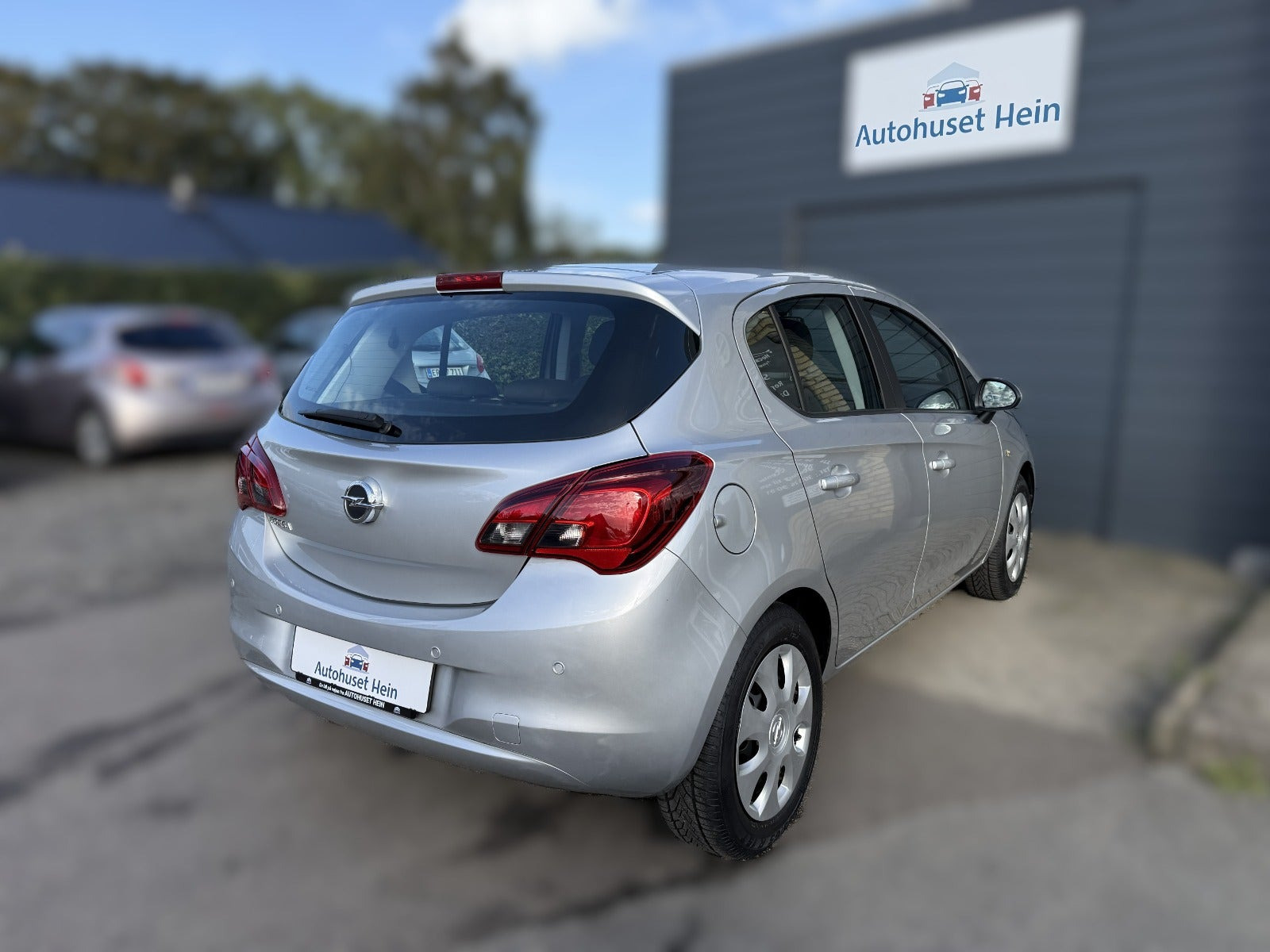 Sølv Opel Corsa fra 2016