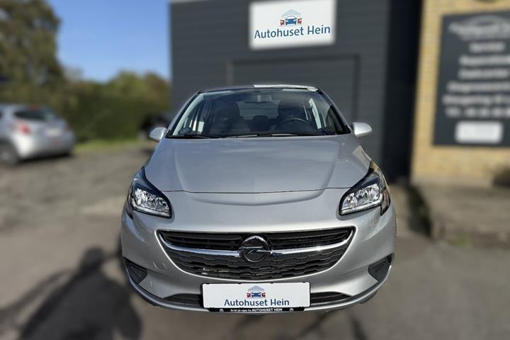 Sølv Opel Corsa fra 2016