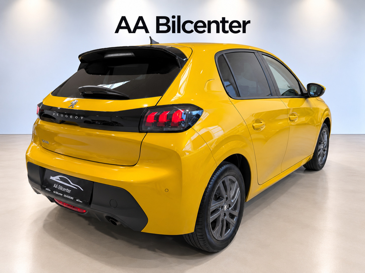 Gul Peugeot 208 fra 2021