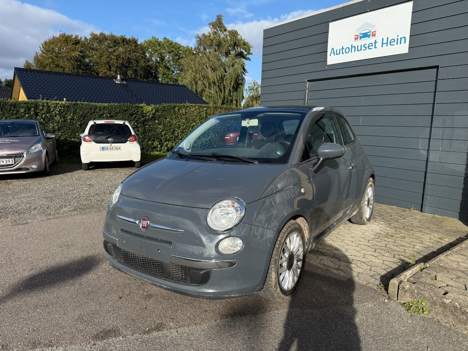 Grå Fiat 500 fra 2014