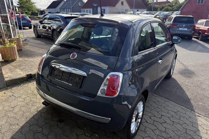 Grå Fiat 500 fra 2014