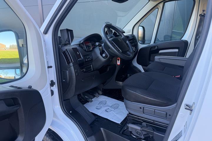 undefined Peugeot Boxer 335 fra 2024