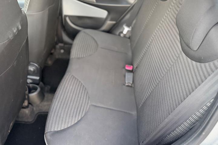 undefined Peugeot 107 fra 2013