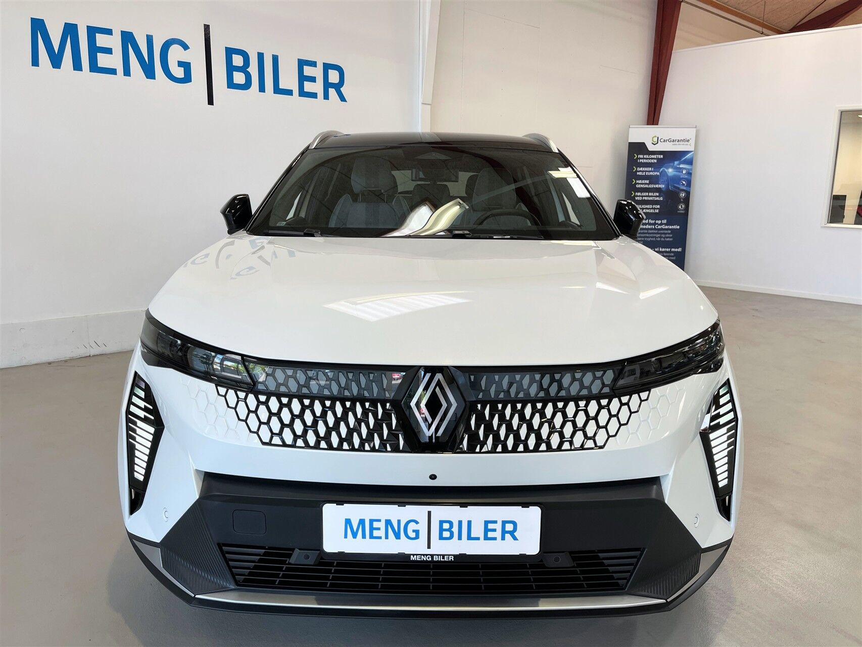 Hvid Renault Scénic fra 2024