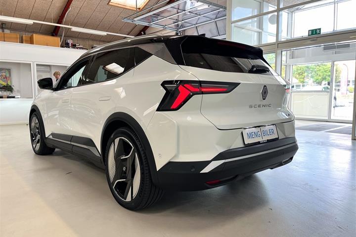 Hvid Renault Scénic fra 2024