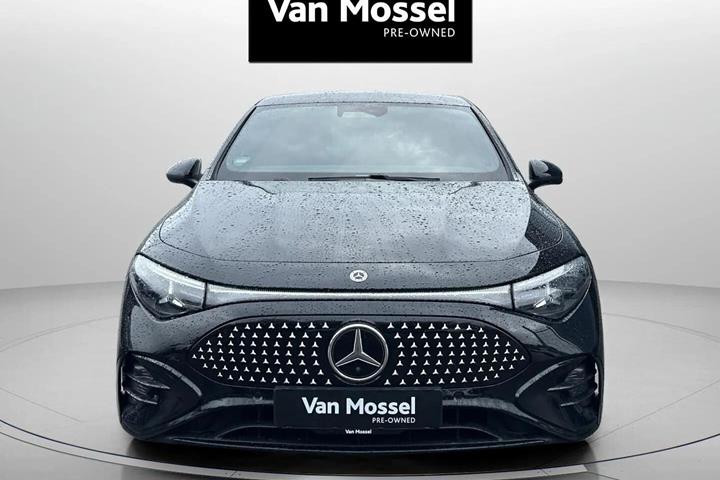 Sort Mercedes CLA250+ fra 2025