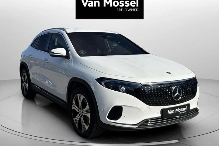 Hvid Mercedes EQA250 fra 2024