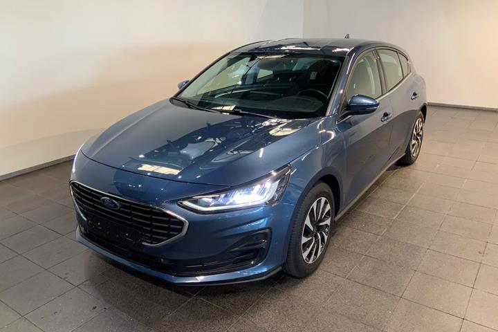 Blå Ford Focus fra 2022 set udefra