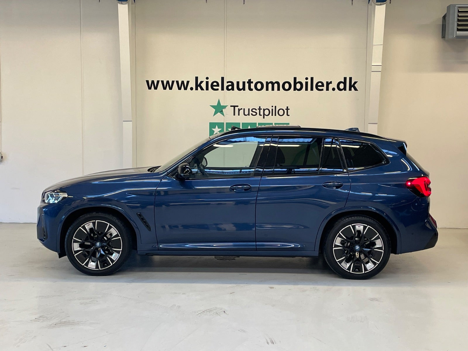 undefined BMW iX3 fra 2023