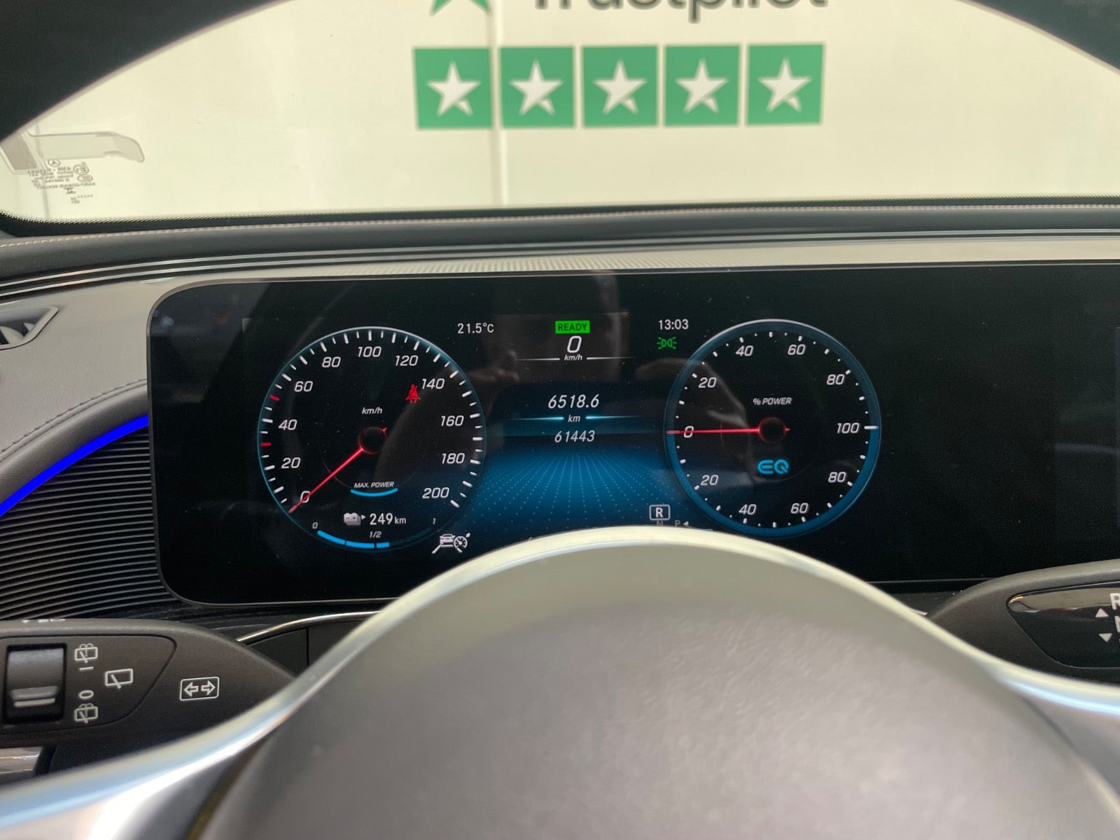 Blå Mercedes EQC400 fra 2021