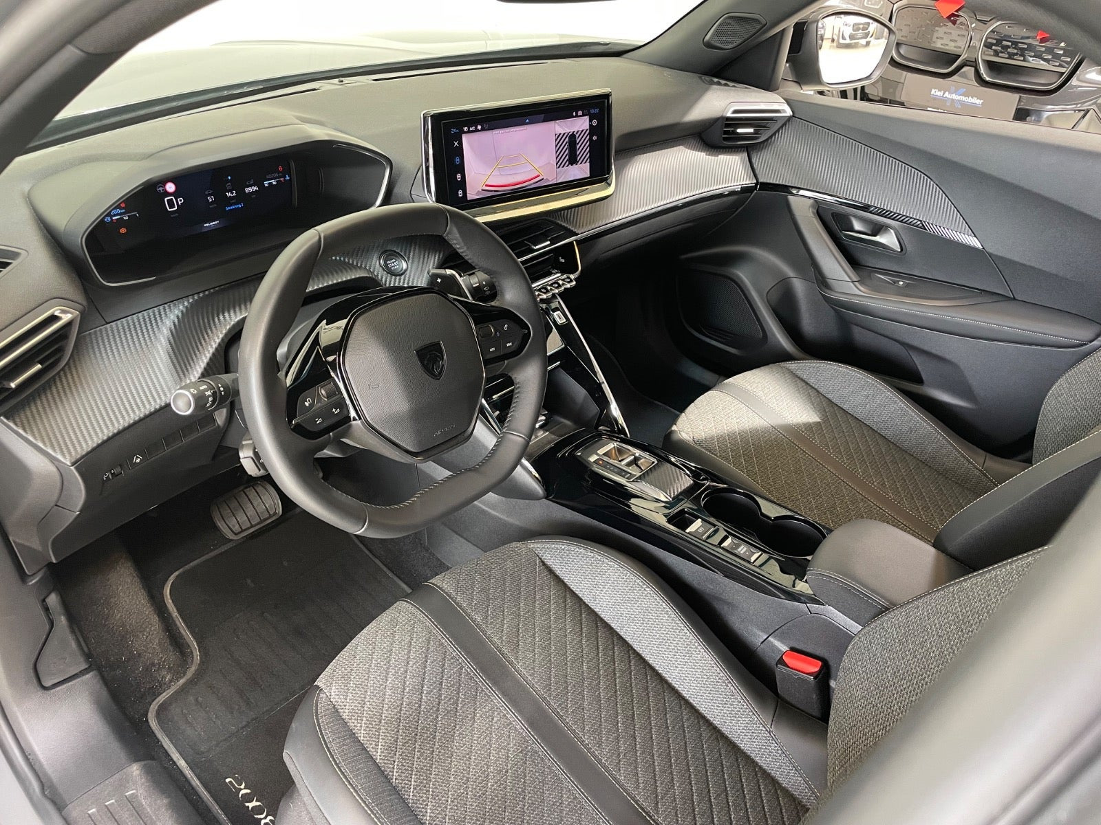 undefined Peugeot 2008 fra 2023