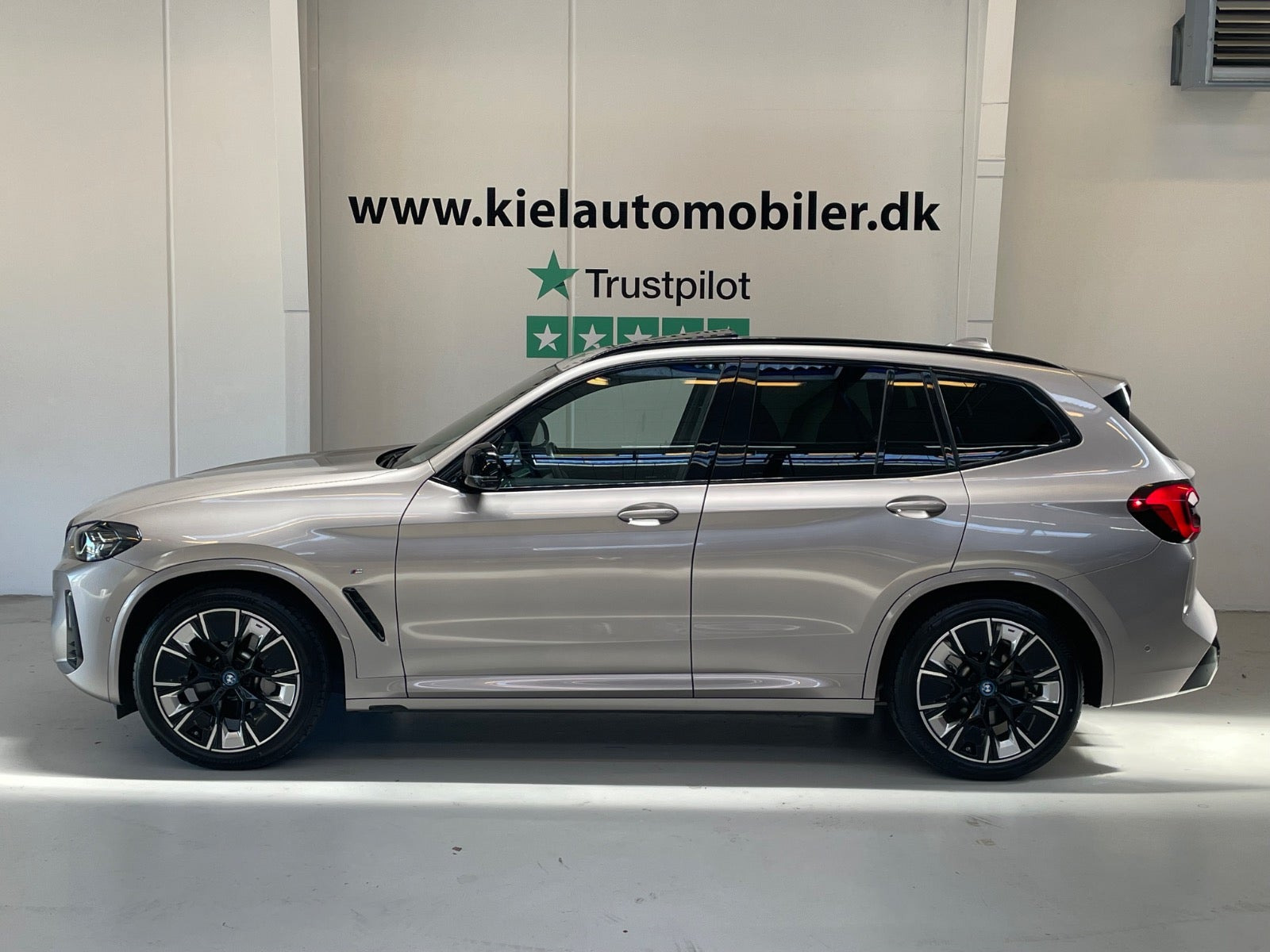 undefined BMW iX3 fra 2023