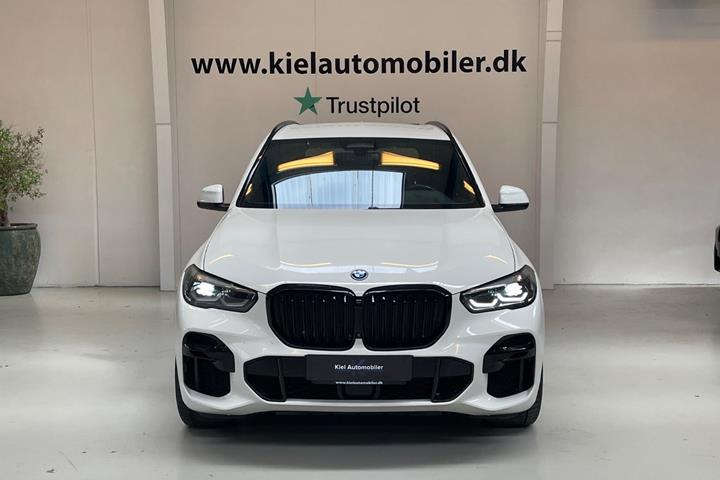 undefined BMW X5 fra 2021