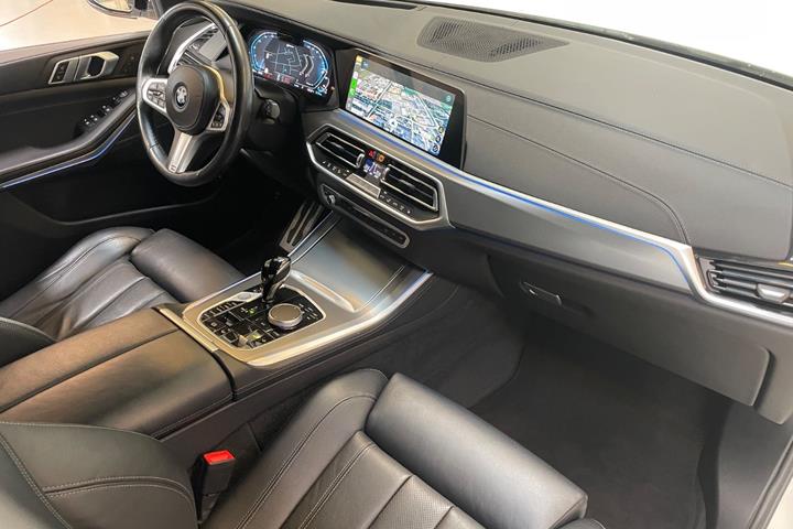 undefined BMW X5 fra 2021