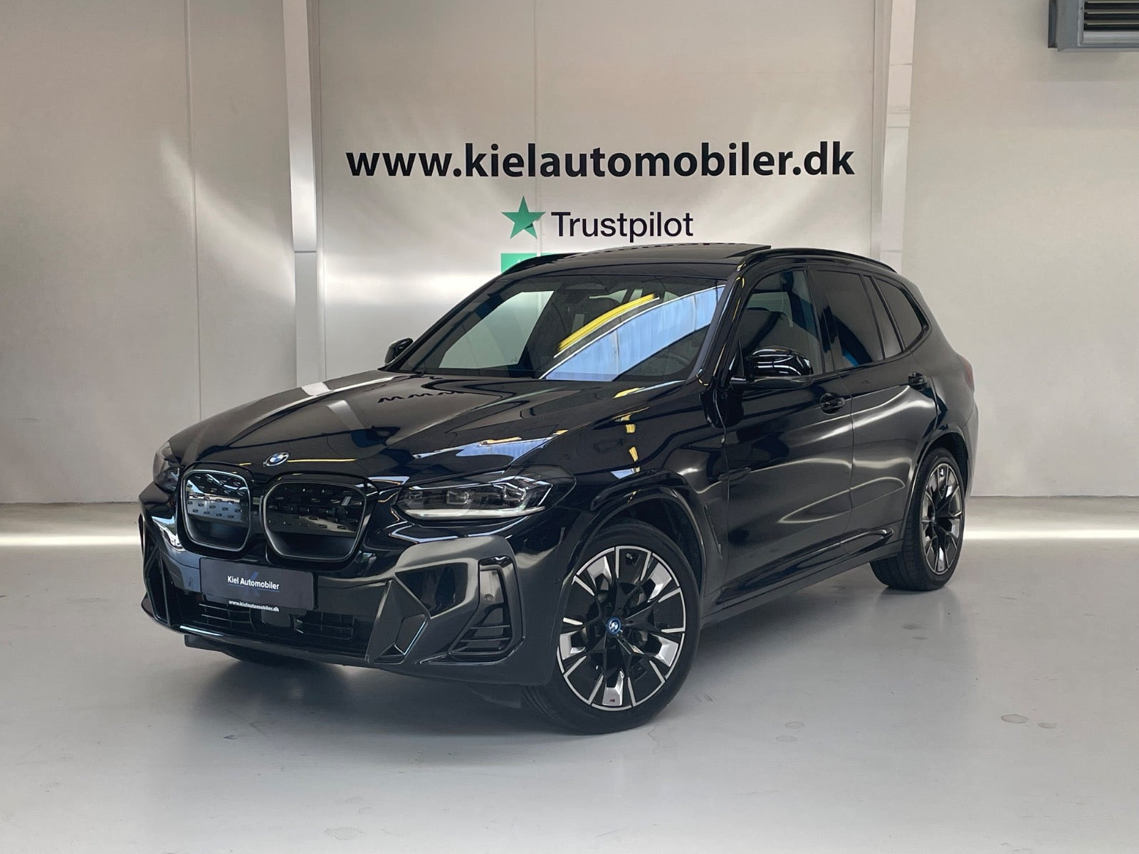 BMW iX3 Charged Plus M-Sport