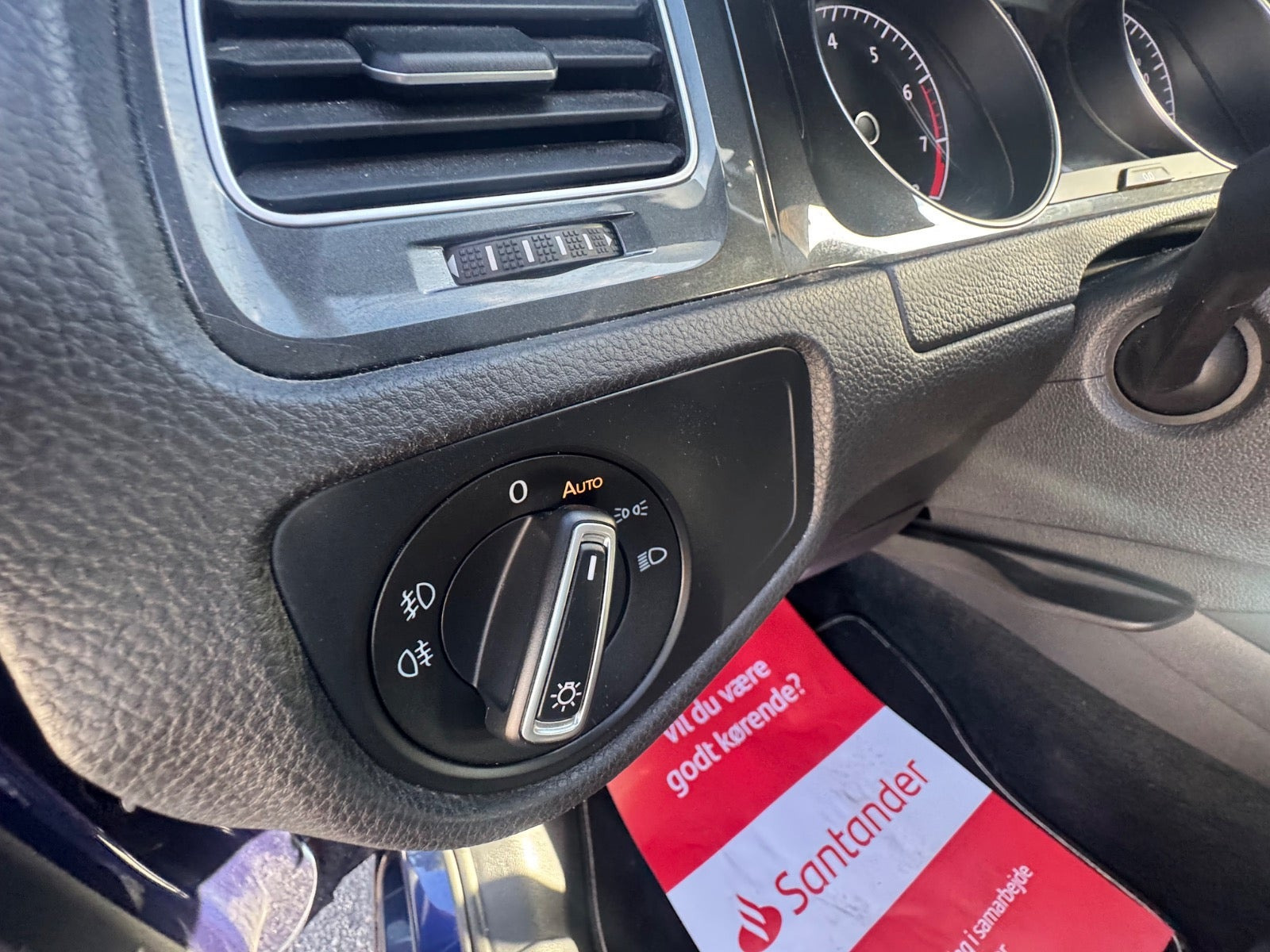 Blå VW Golf VII fra 2019