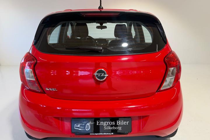 Rød Opel Karl fra 2016