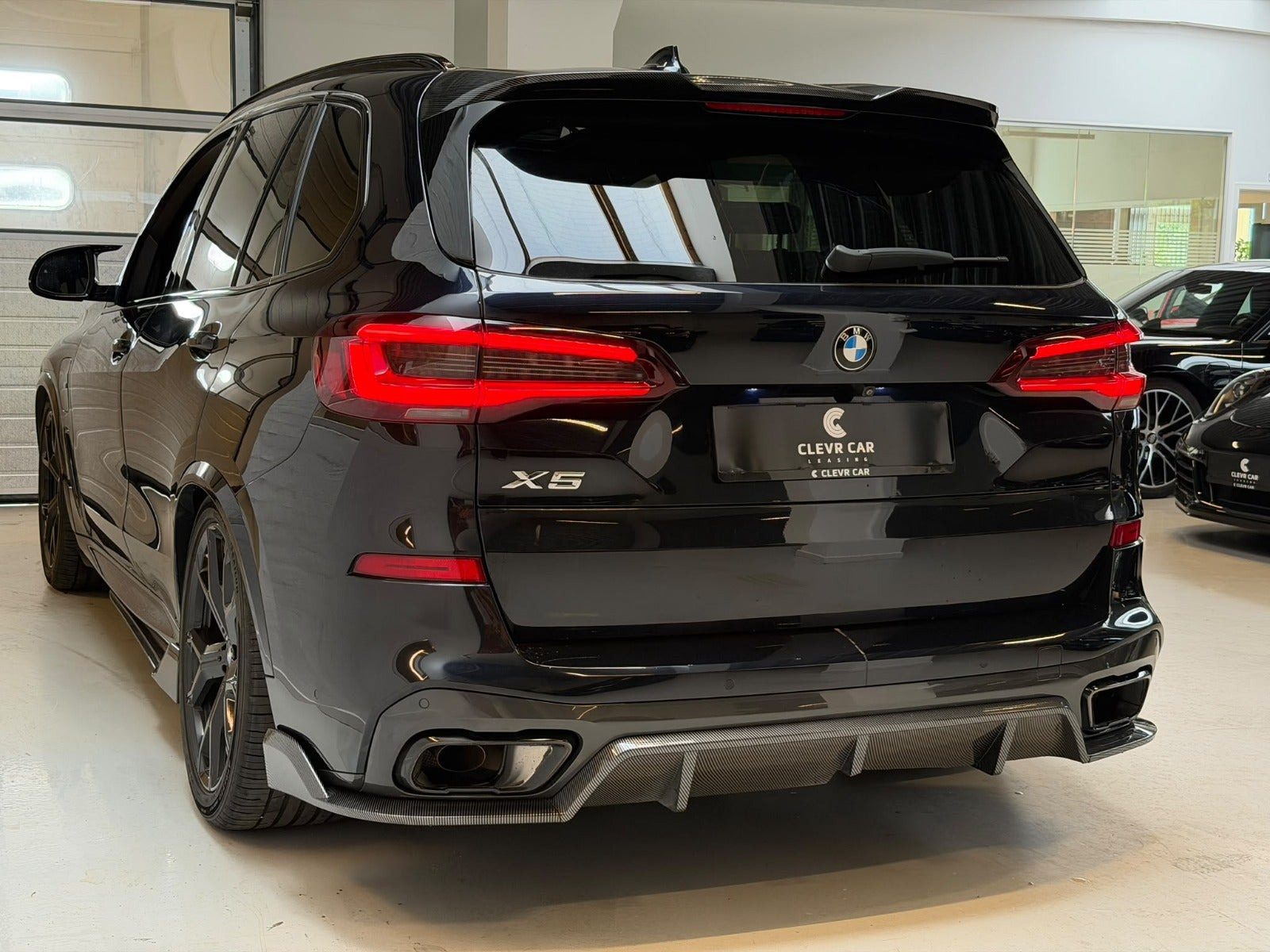 Sort BMW X5 fra 2020