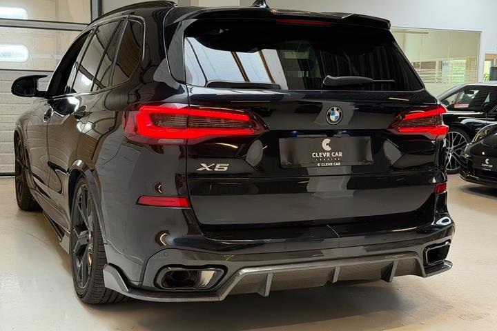 Sort BMW X5 fra 2020