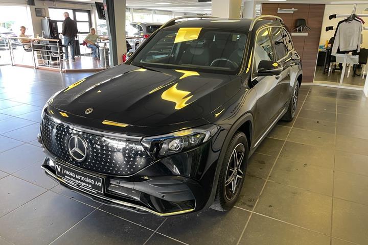 Sort Mercedes EQB250+ fra 2026