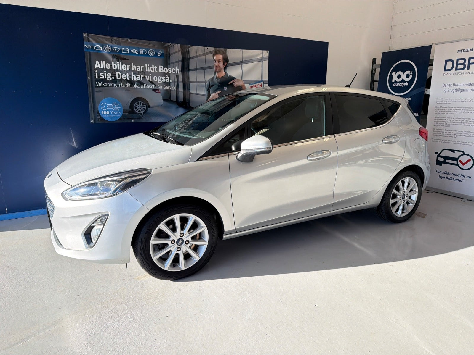 Sølv Ford Fiesta fra 2020