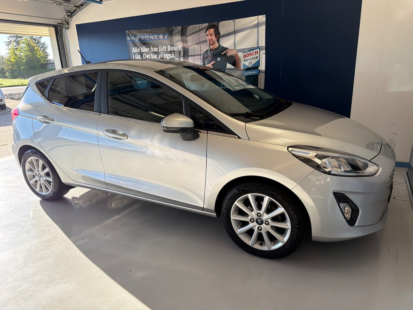 Sølv Ford Fiesta fra 2020